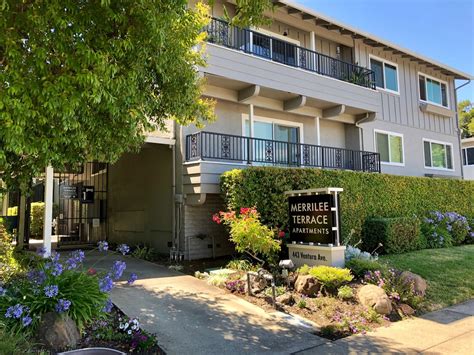 Dog & Cat Friendly Pool Walk-In Closets Balcony Gated Playground Fireplace. . Apartments for rent palo alto